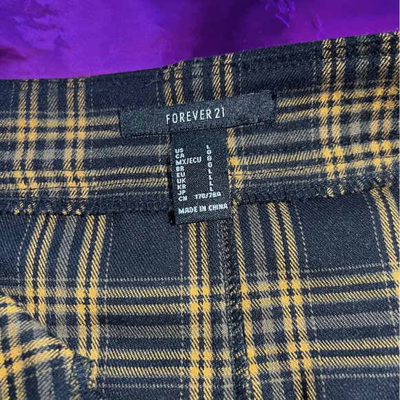 Plaid Skirt - Picture 3 of 8